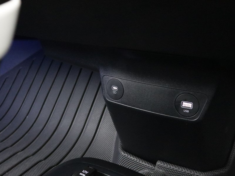 Used Kia EV6 2023 for sale - 77965403: Photo 38