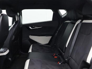 Used Kia EV6 2023 for sale - 77965403: Photo