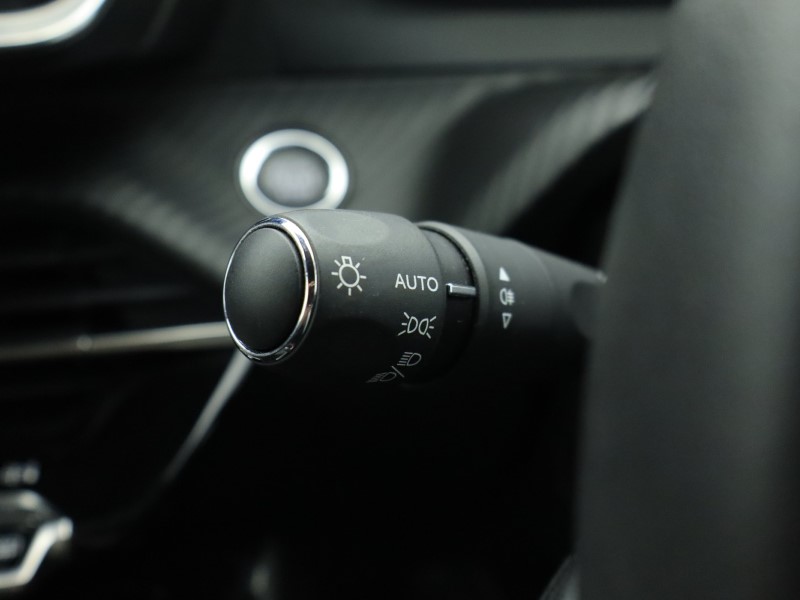 Used Peugeot 2008 2023 for sale - 76982024: Photo 33