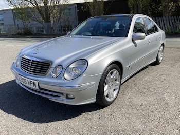Used Mercedes-Benz E Class 2006 for sale - 77453188: Photo