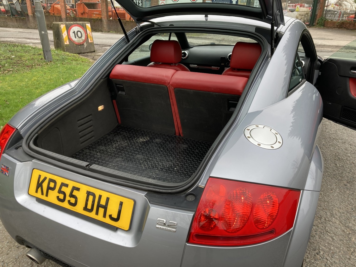 Used Audi TT 2005 for sale - 77792779: Photo 11