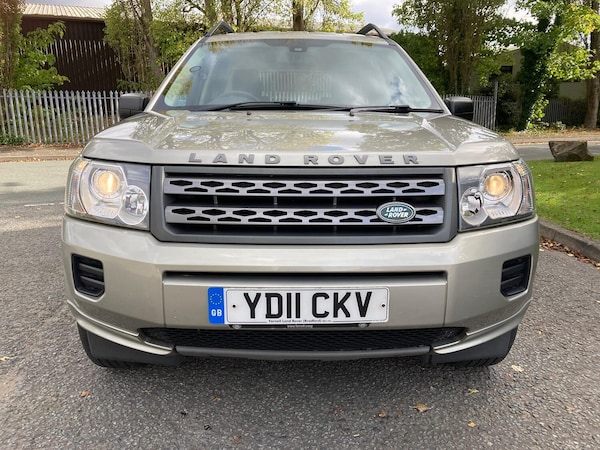Used Land Rover Freelander 2 2011 for sale - 76058085: Photo 2