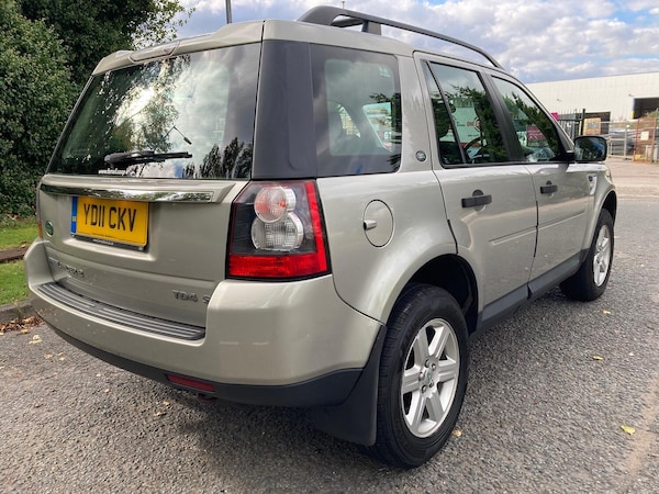 Used Land Rover Freelander 2 2011 for sale - 76058085: Photo 4