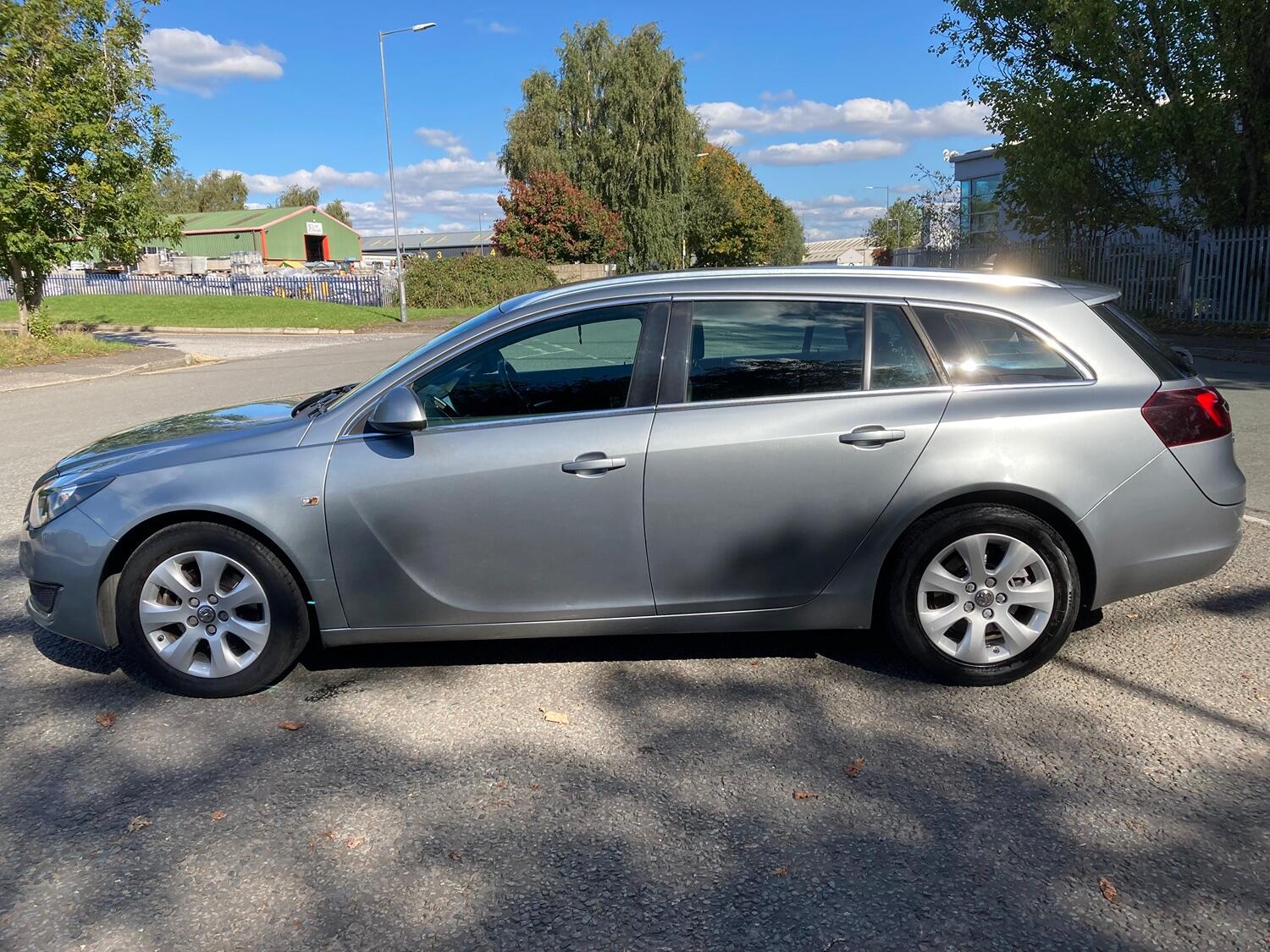 Used Vauxhall Insignia 2014 for sale - 76070443: Photo 8