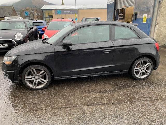 Used Audi A1 2010 for sale - 77431469: Photo 2