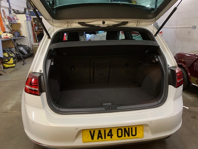 Used Volkswagen Golf 2014 for sale - 76362726: Photo 9