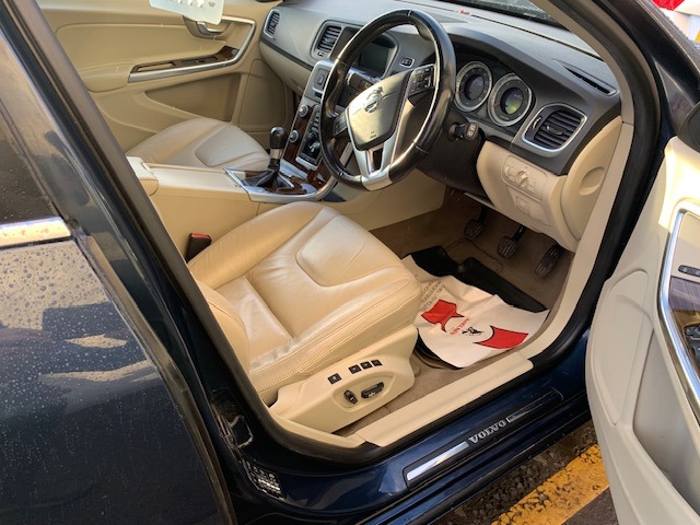 Used Volvo V60 2011 for sale - 76404502: Photo 7