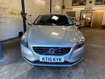Used Volvo V40 2015 for sale - 78992244: Photo