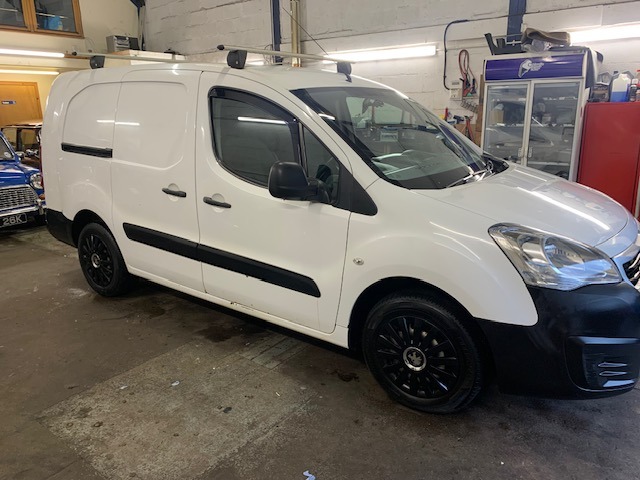 Used Peugeot Partner 2016 for sale - 77527971: Photo 9