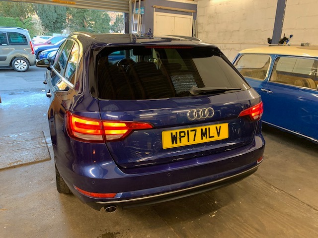 Used Audi A4 2017 for sale - 77104525: Photo 2