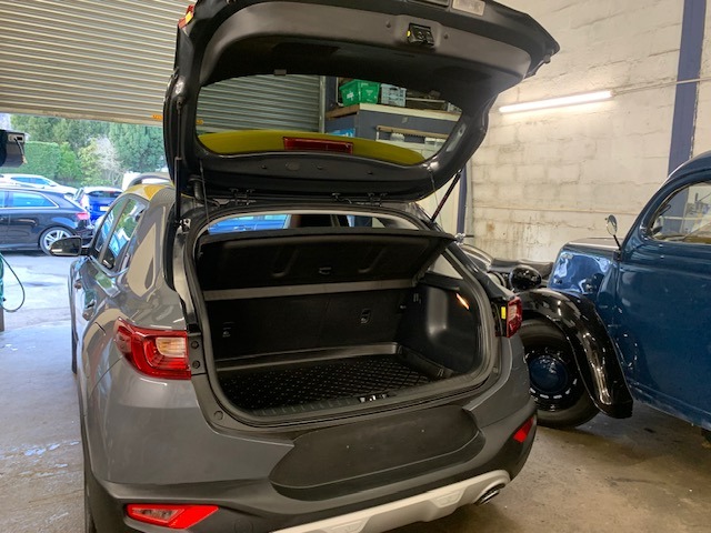 Used Kia Stonic 2023 for sale - 77847968: Photo 19