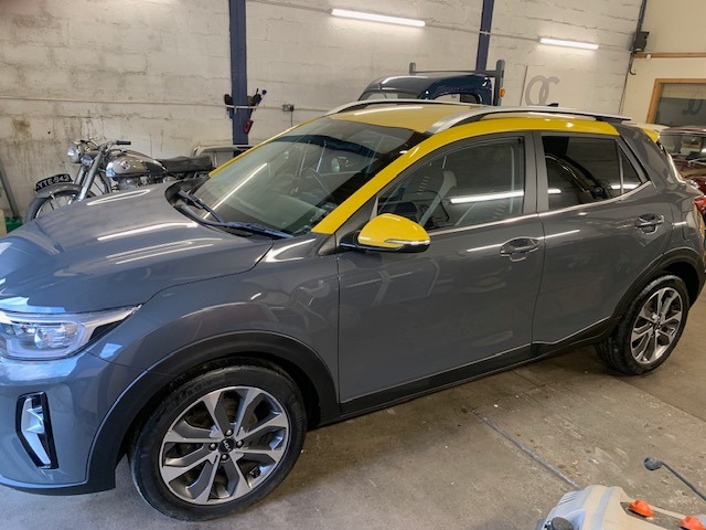 Used Kia Stonic 2023 for sale - 77847968: Photo 2