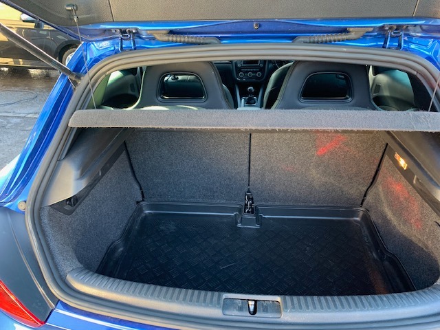 Used Volkswagen Scirocco 2015 for sale - 76705447: Photo 8