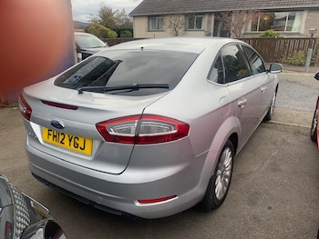 Used Ford Mondeo 2012 for sale - 76302182: Photo 2