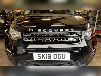 Used Land Rover Discovery Sport 2018 for sale - 77873668: Photo