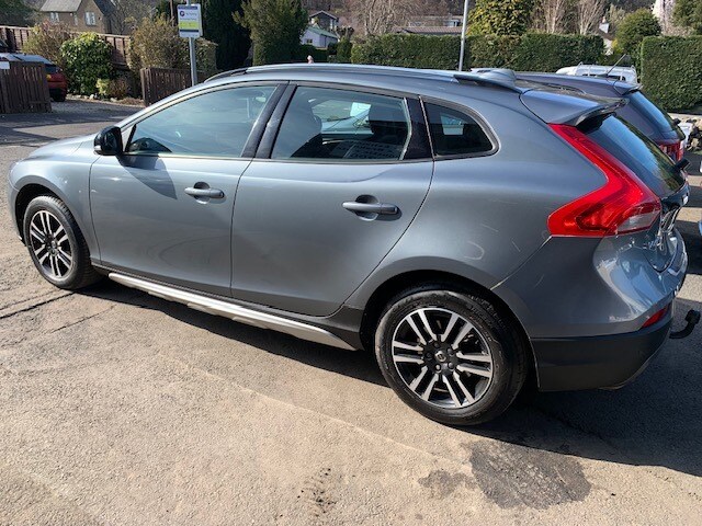 Used Volvo V40 2018 for sale - 77963777: Photo 6