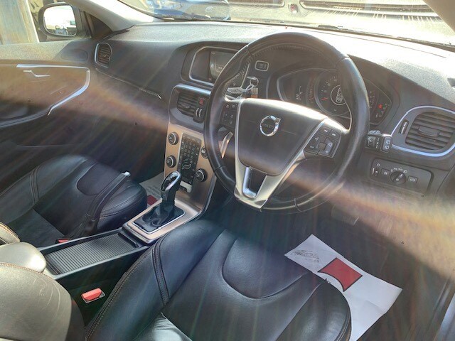 Used Volvo V40 2018 for sale - 77963777: Photo 8