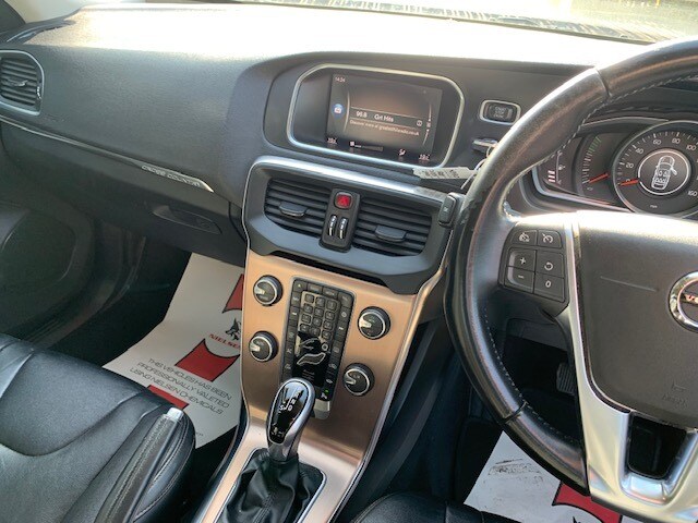 Used Volvo V40 2018 for sale - 77963777: Photo 9