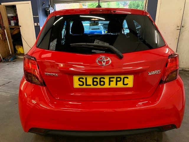 Used Toyota Yaris 2016 for sale - 76299050: Photo 10