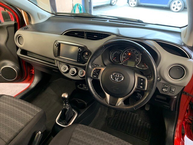 Used Toyota Yaris 2016 for sale - 76299050: Photo 9