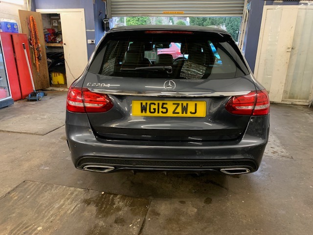 Used Mercedes-Benz C Class 2015 for sale - 77531953: Photo 11