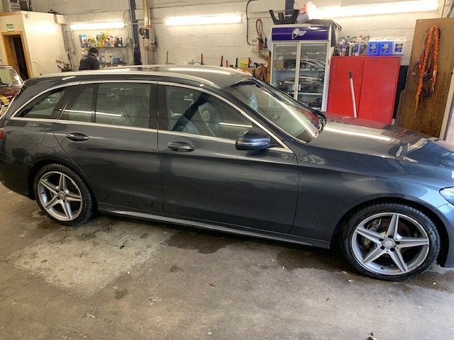 Used Mercedes-Benz C Class 2015 for sale - 77531953: Photo 3