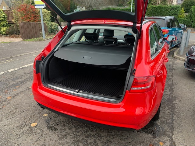 Used Audi A4 2015 for sale - 76555571: Photo 2