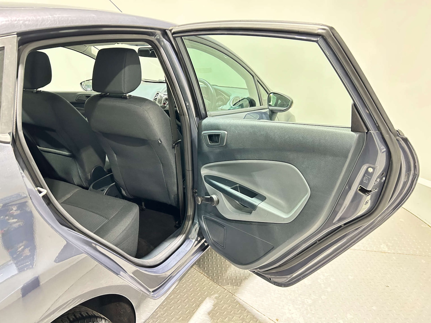 Used Ford Fiesta 2011 for sale - 77409769: Photo 22