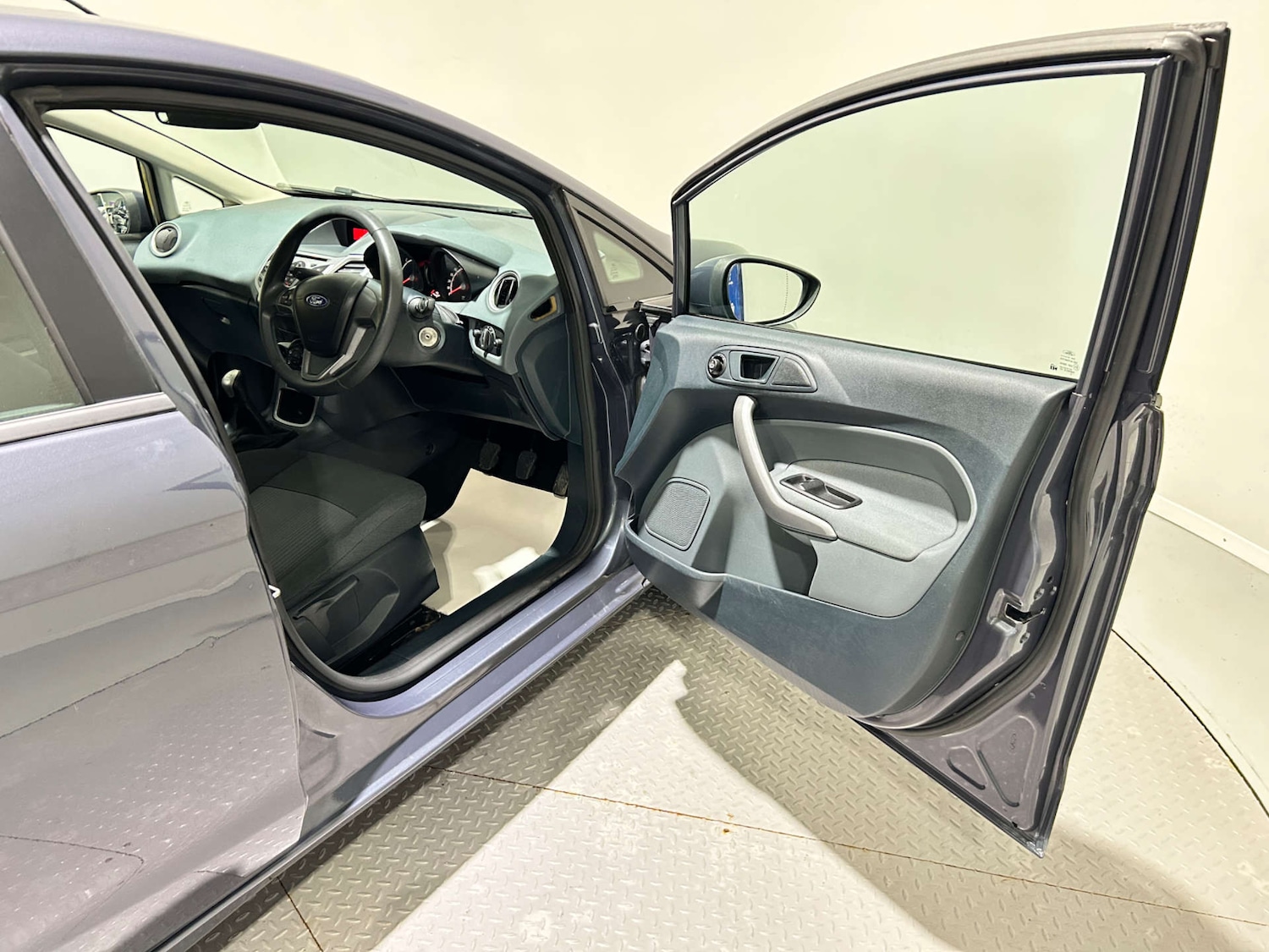 Used Ford Fiesta 2011 for sale - 77409769: Photo 23