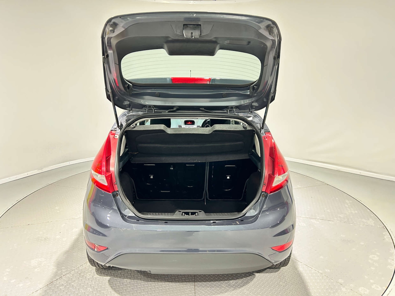 Used Ford Fiesta 2011 for sale - 77409769: Photo 25