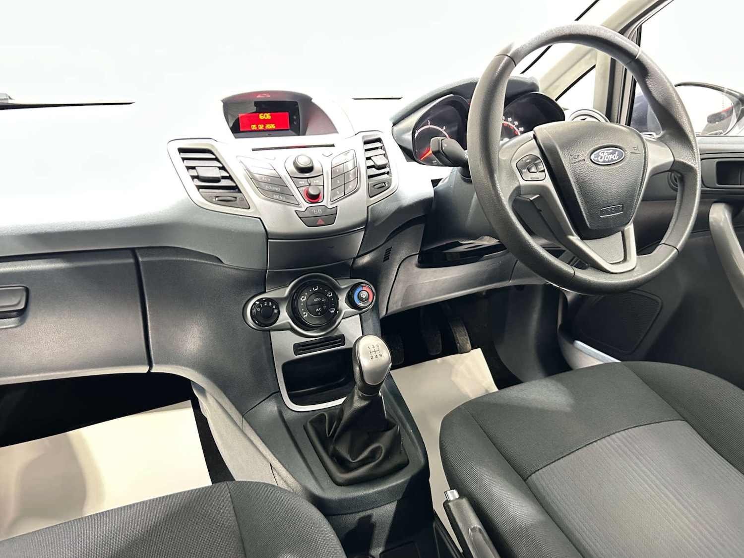 Used Ford Fiesta 2011 for sale - 77409769: Photo 28