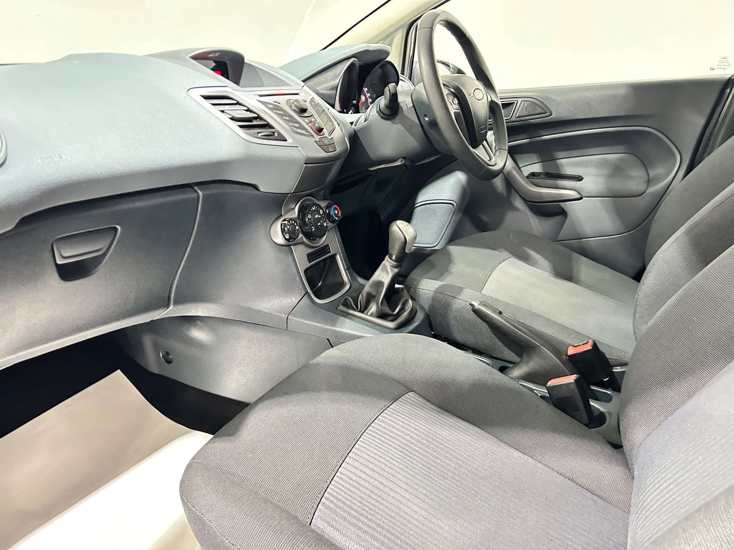 Used Ford Fiesta 2011 for sale - 77409769: Photo 34