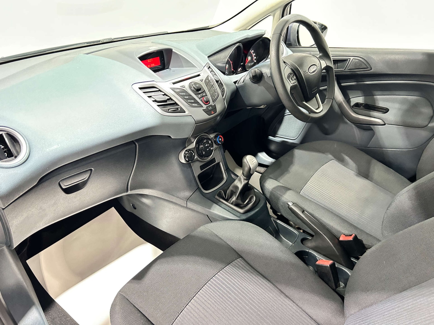 Used Ford Fiesta 2011 for sale - 77409769: Photo 35