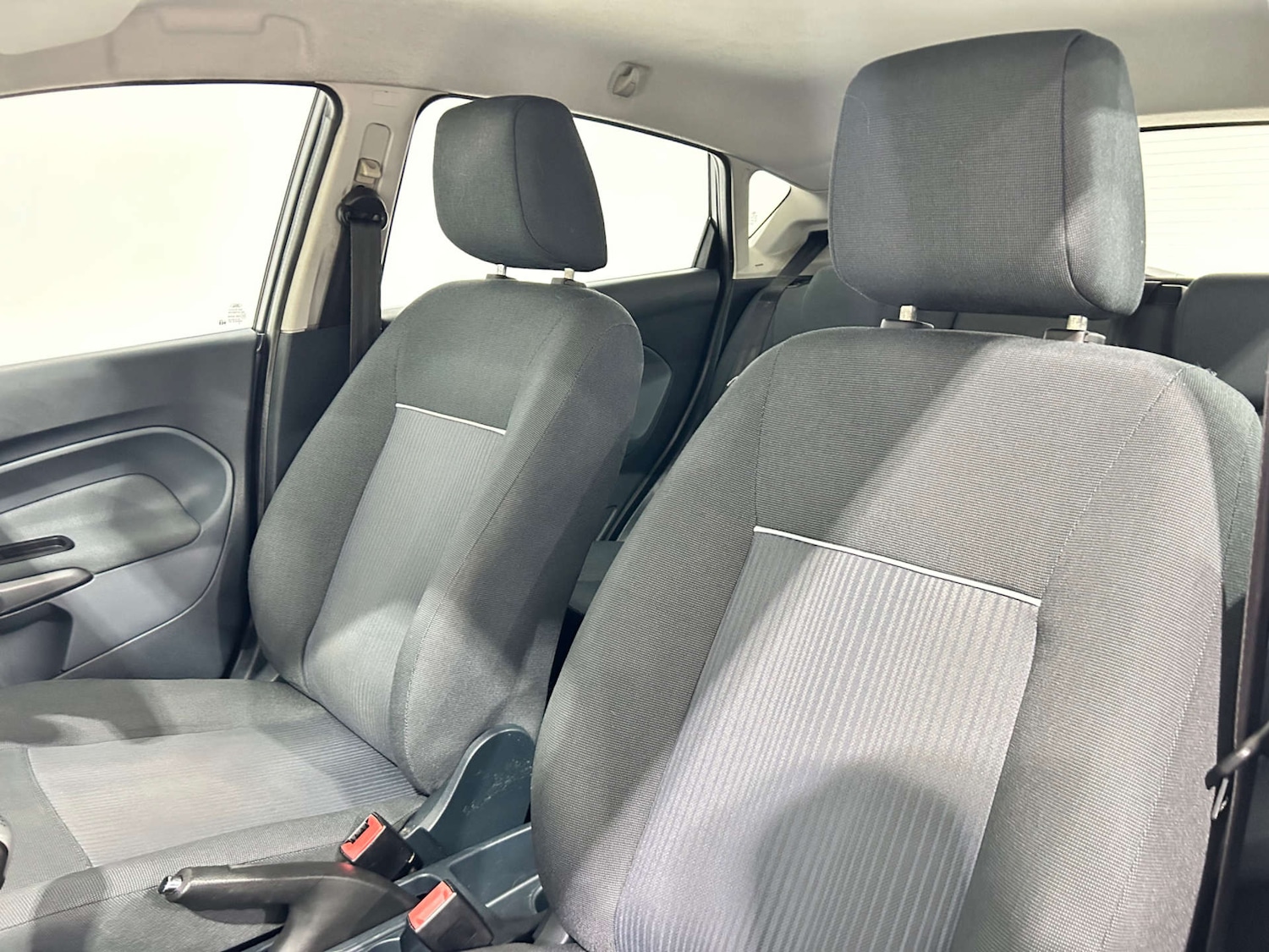 Used Ford Fiesta 2011 for sale - 77409769: Photo 43