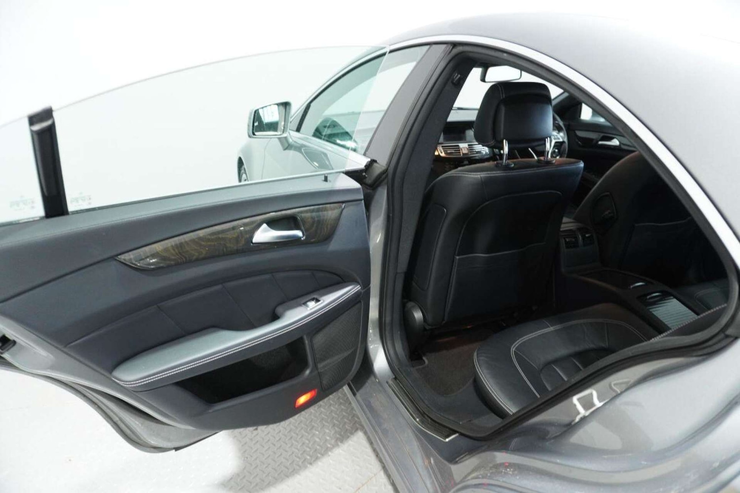 Used Mercedes-Benz CLS 2013 for sale - 77061672: Photo 30