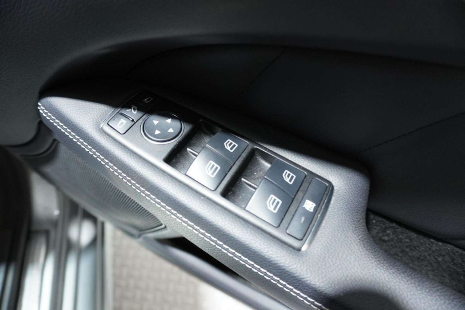 Used Mercedes-Benz CLS 2013 for sale - 77061672: Photo 52