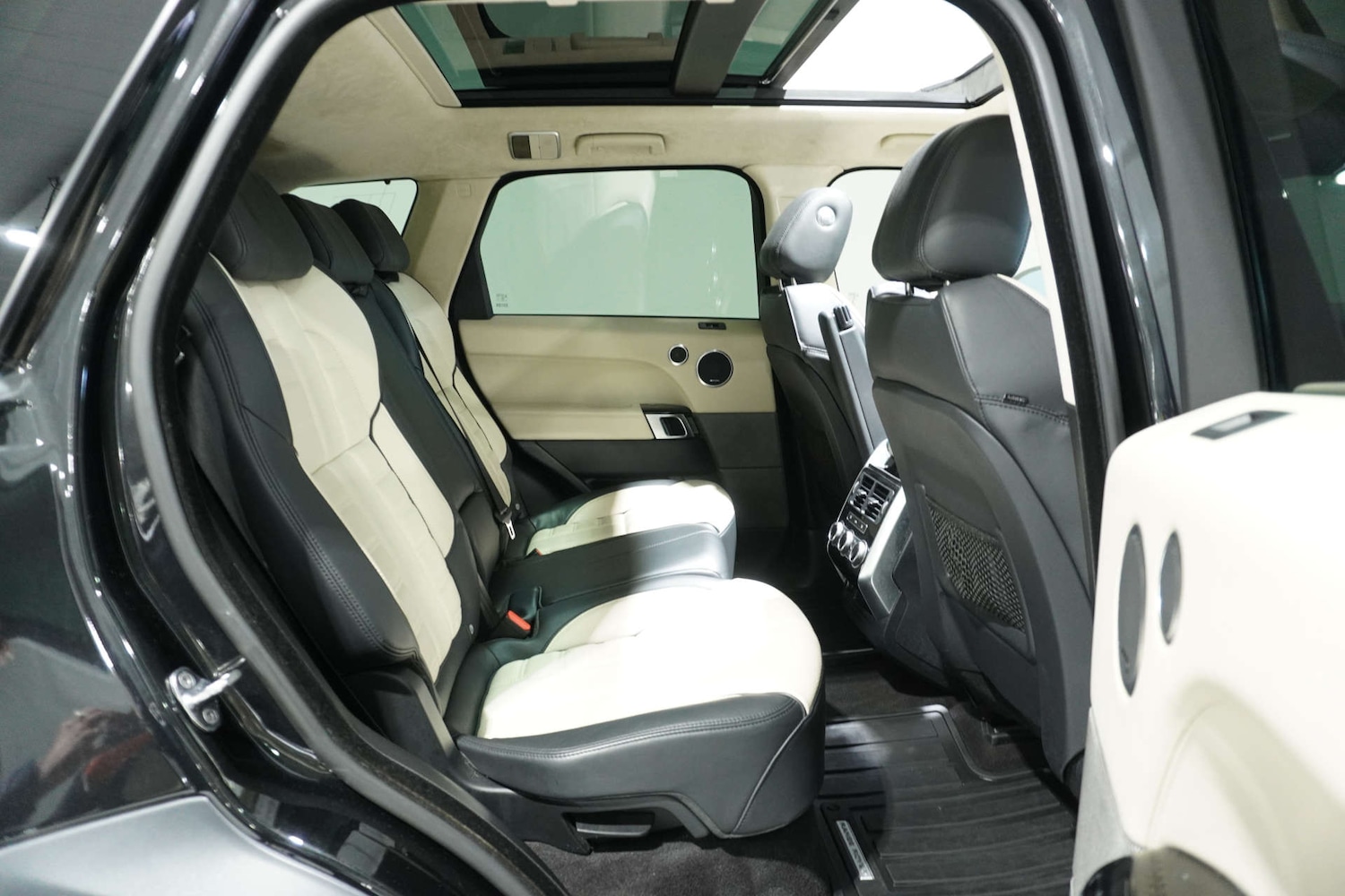 Used Land Rover Range Rover Sport 2014 for sale - 77080218: Photo 16