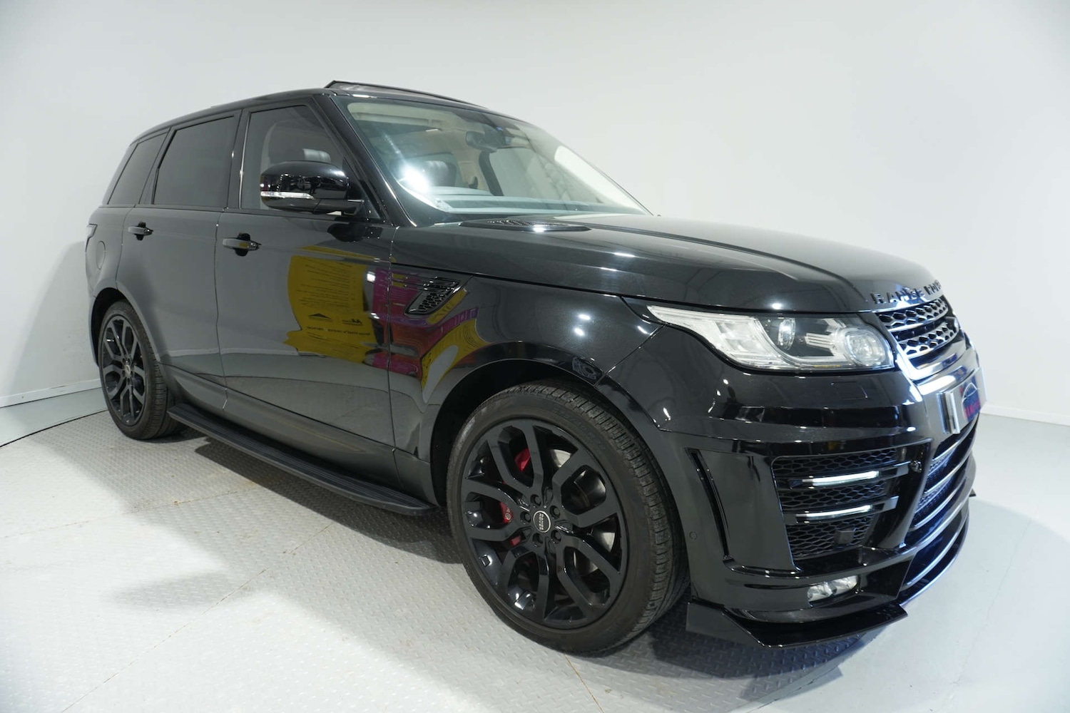 Used Land Rover Range Rover Sport 2014 for sale - 77080218: Photo 2