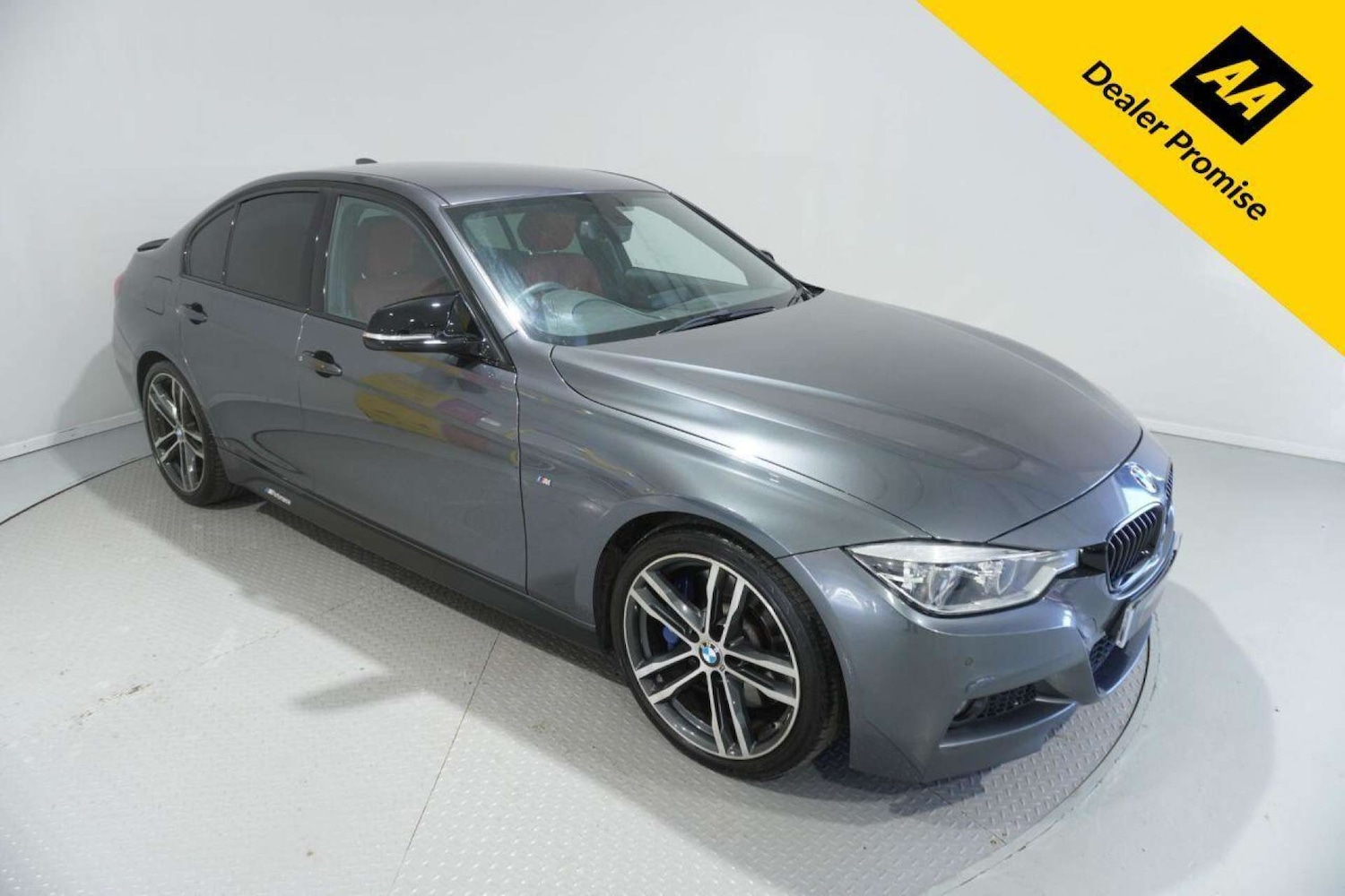 Used BMW 3 Series 2017 for sale - 77061626: Photo 1