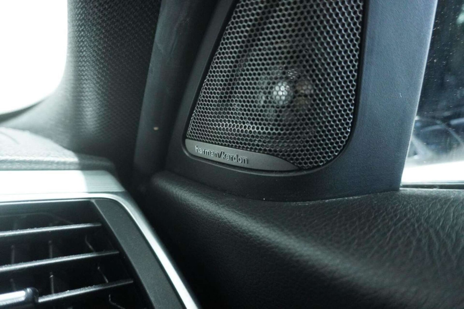 Used BMW 3 Series 2017 for sale - 77061626: Photo 86