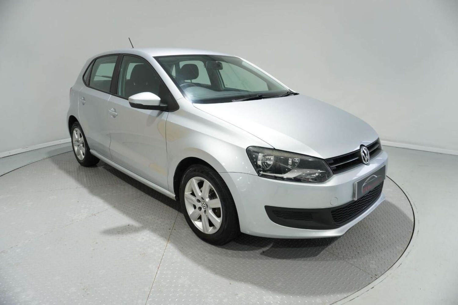 Used Volkswagen Polo 2010 for sale - 77061663: Photo 2