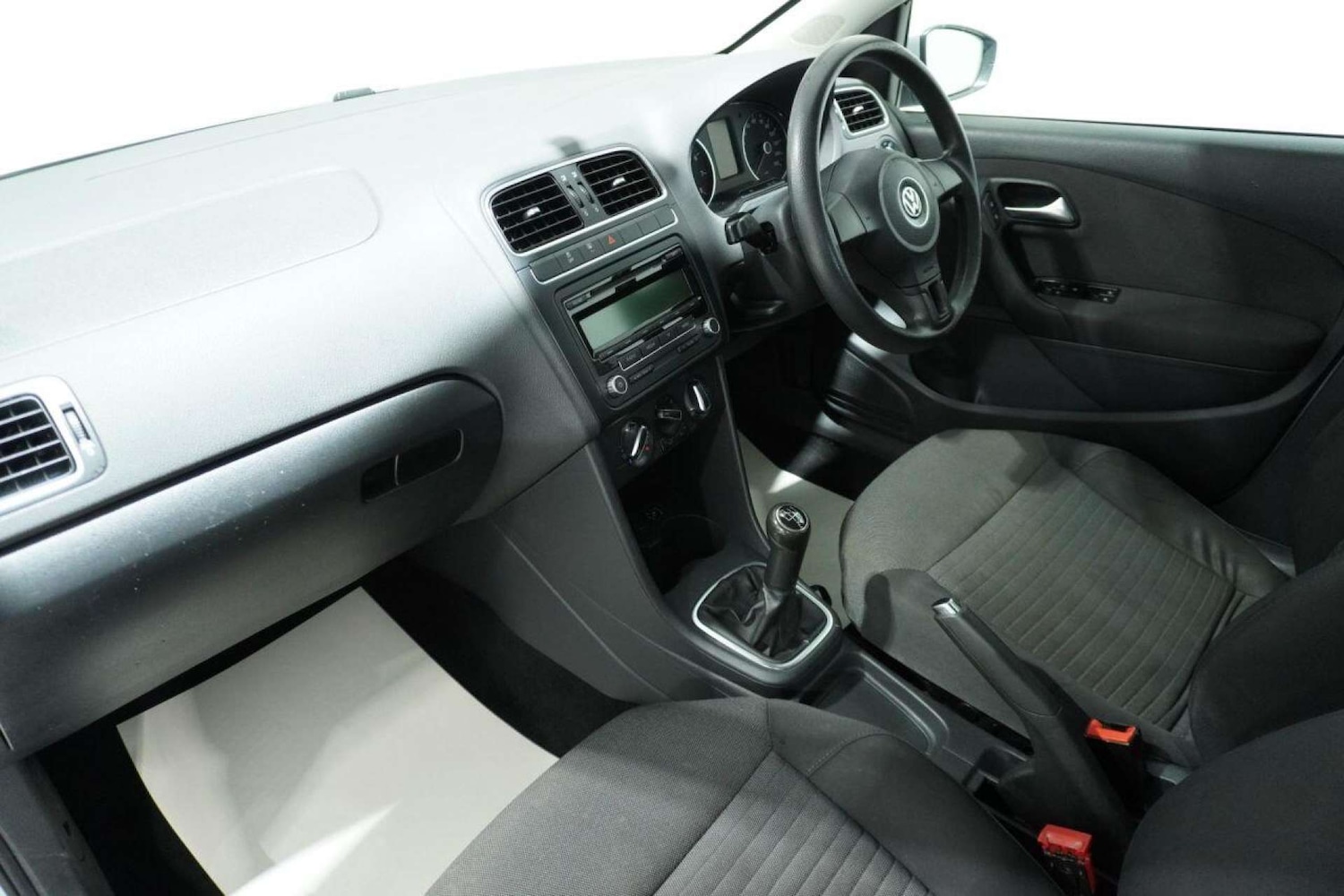 Used Volkswagen Polo 2010 for sale - 77061663: Photo 34