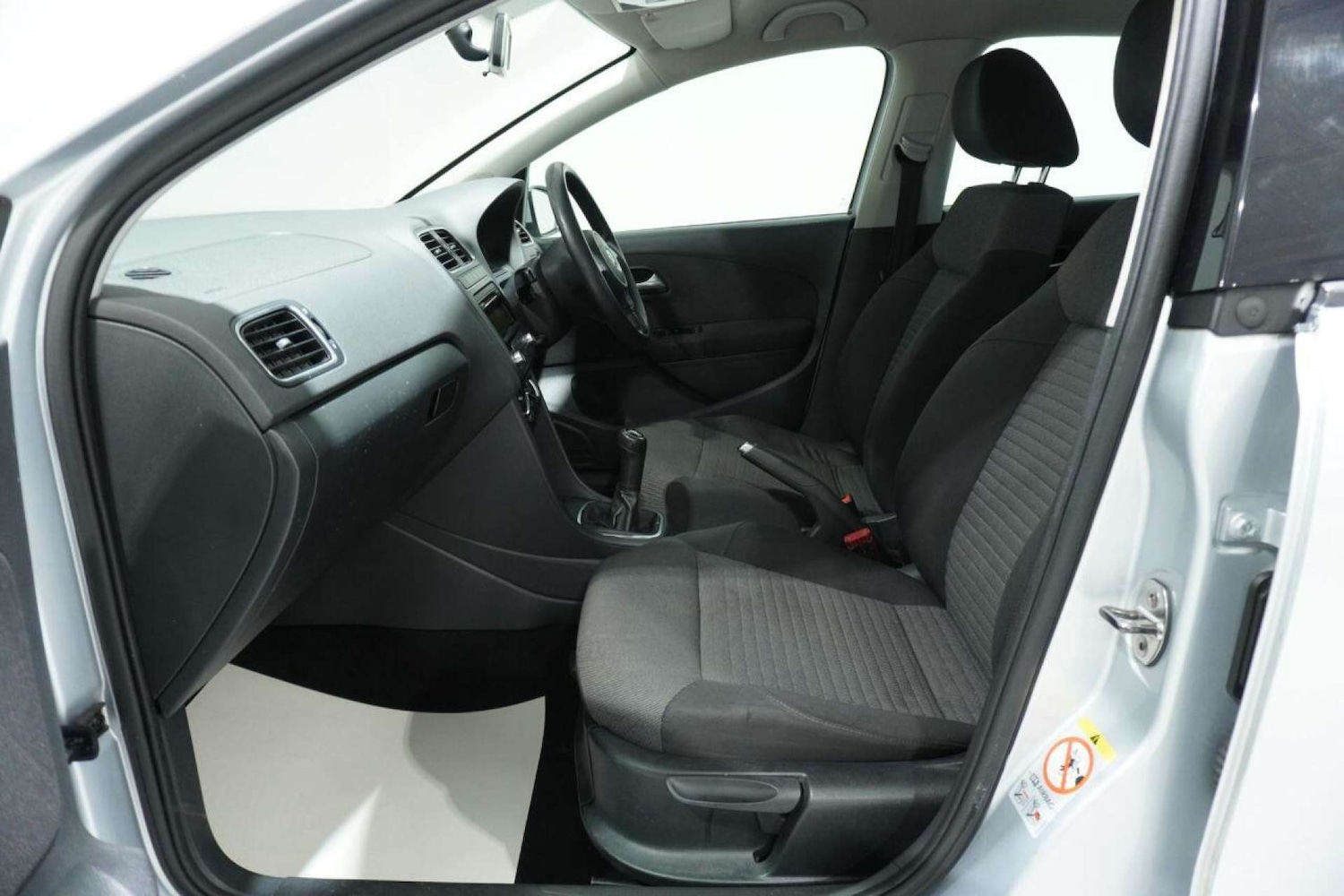 Used Volkswagen Polo 2010 for sale - 77061663: Photo 37