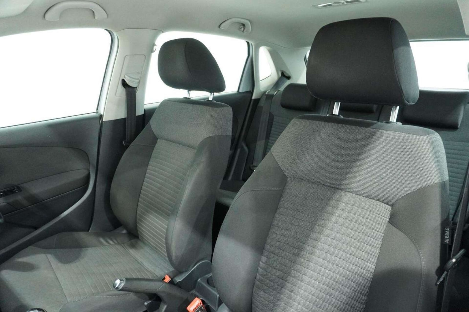 Used Volkswagen Polo 2010 for sale - 77061663: Photo 38