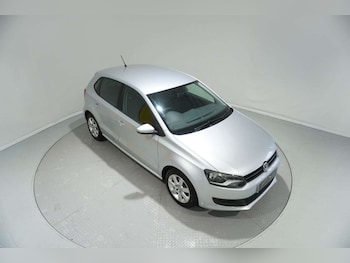 Used Volkswagen Polo 2010 for sale - 77061663: Photo