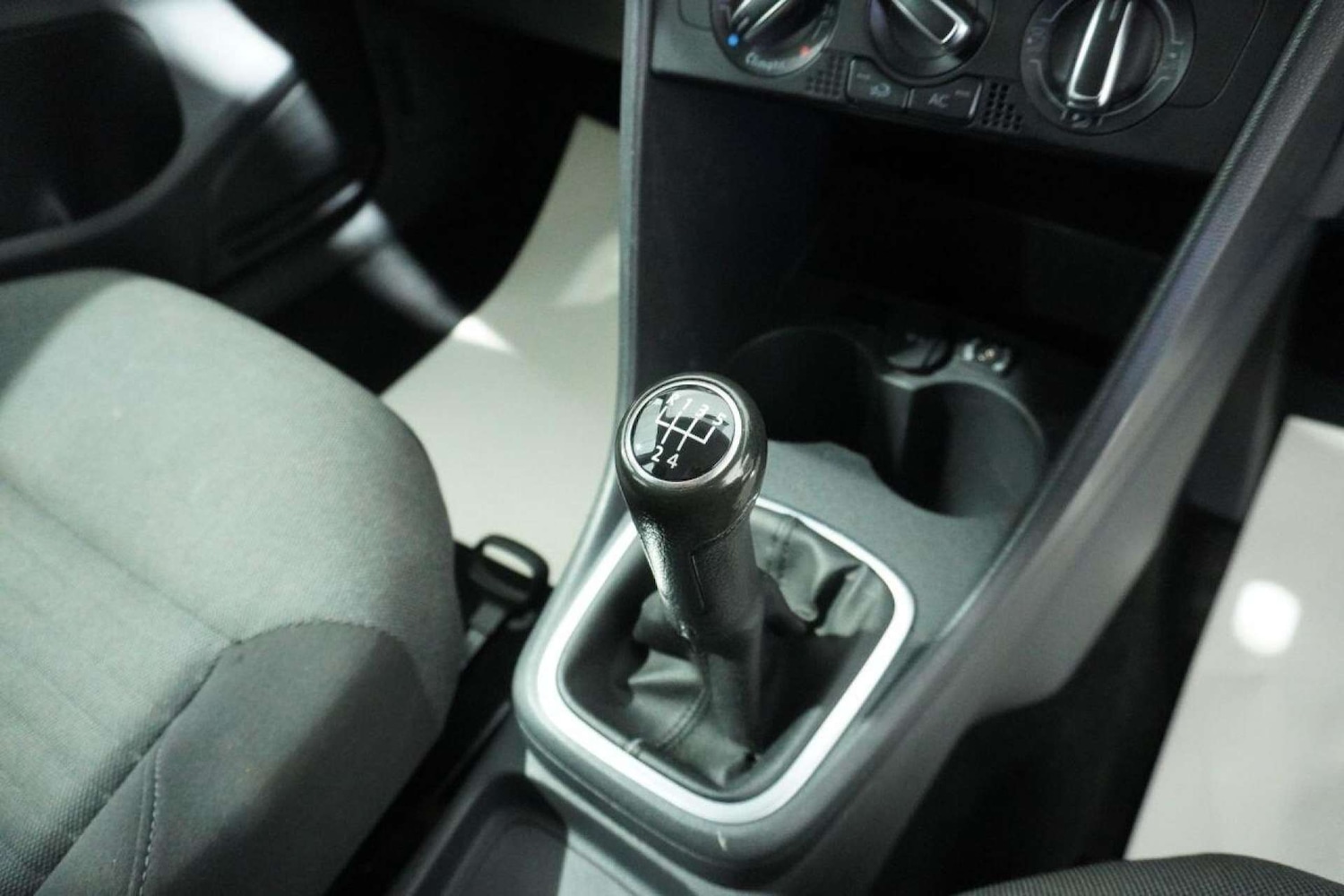 Used Volkswagen Polo 2010 for sale - 77061663: Photo 53