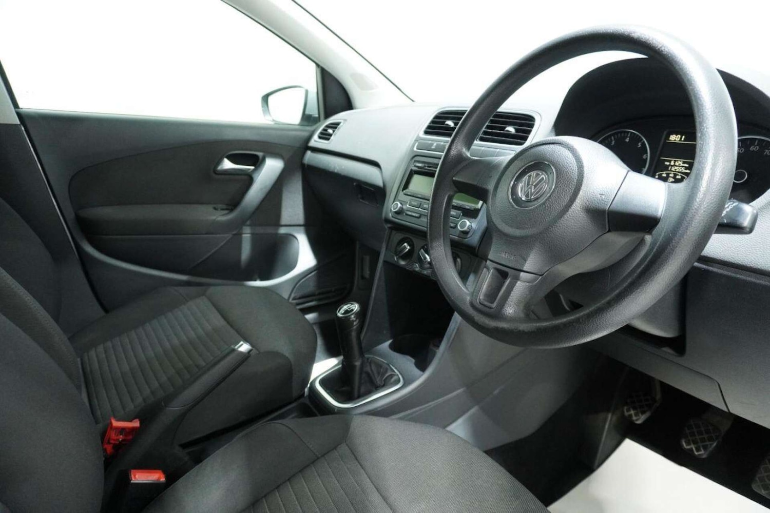 Used Volkswagen Polo 2010 for sale - 77061663: Photo 9