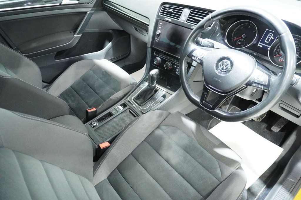 Used Volkswagen Golf 2017 for sale - 76820178: Photo 10