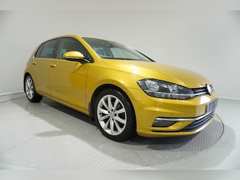 Used Volkswagen Golf 2017 for sale - 76820178: Photo