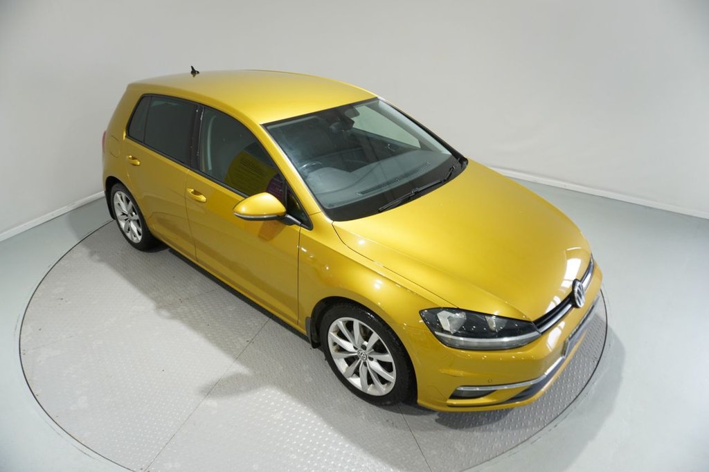 Used Volkswagen Golf 2017 for sale - 76820178: Photo 3